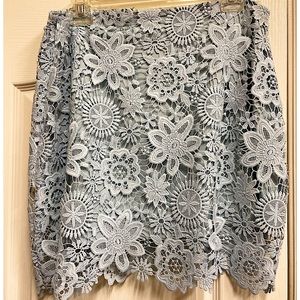 NWOT Gianni Bini Lace Mini Skirt